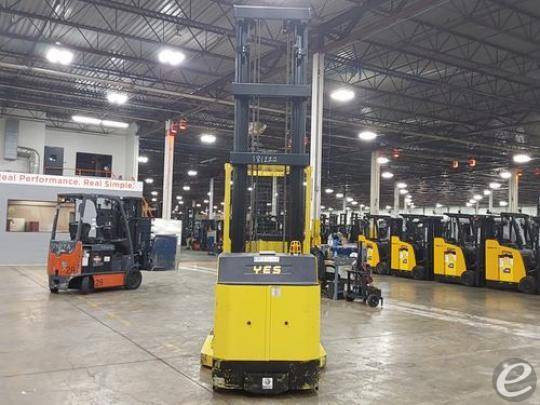 2017 Hyster R30XMA3 Electric Order Picker - 123Forklift