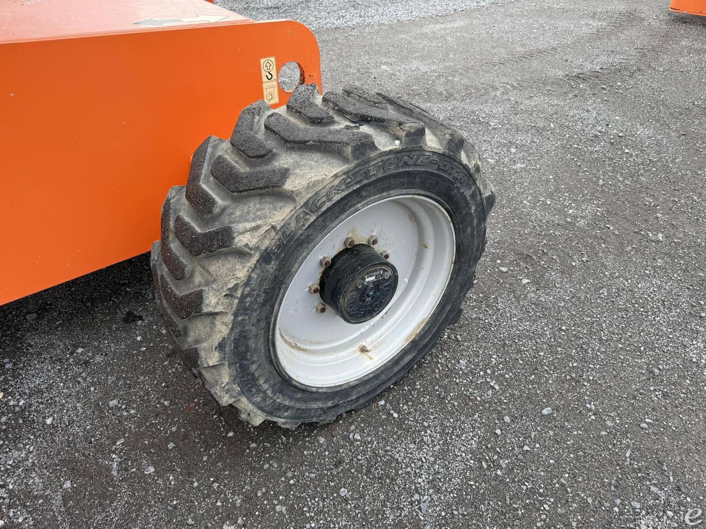 2015 JLG 660SJ