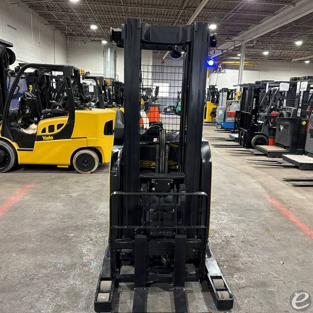 2022 Yale NR045EB
