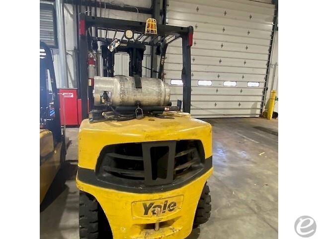 2015 Yale GP080VX Pneumatic Tire Forklift - 123Forklift