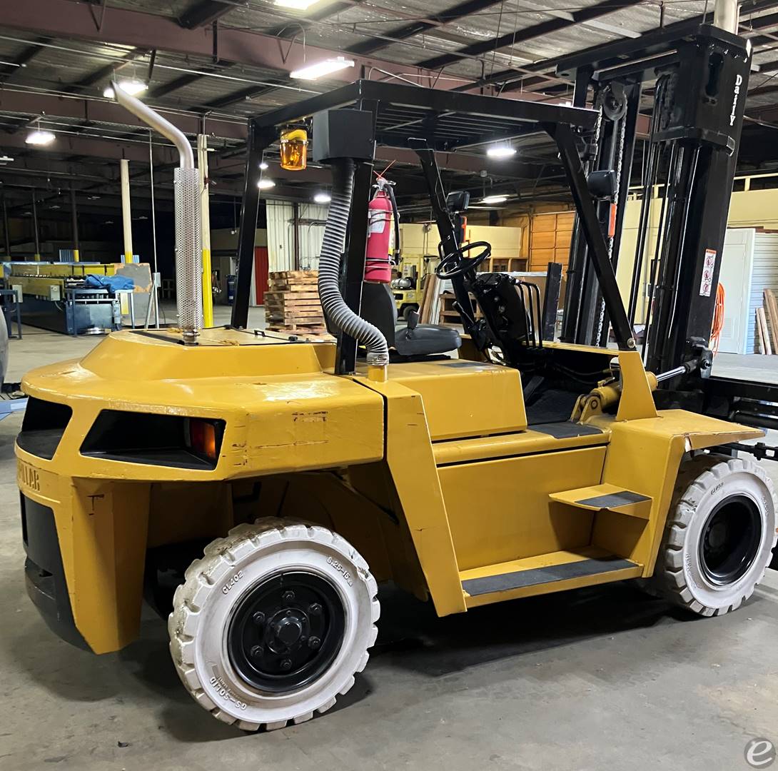 2003 Cat DP70