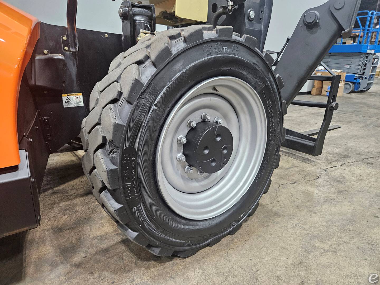 2017 JLG 1255
