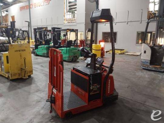 2017 Raymond 3020