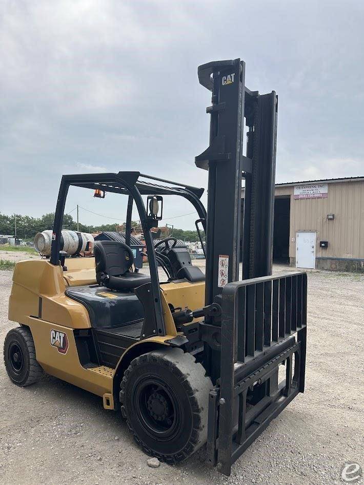 2014 Mitsubishi FG50CN1