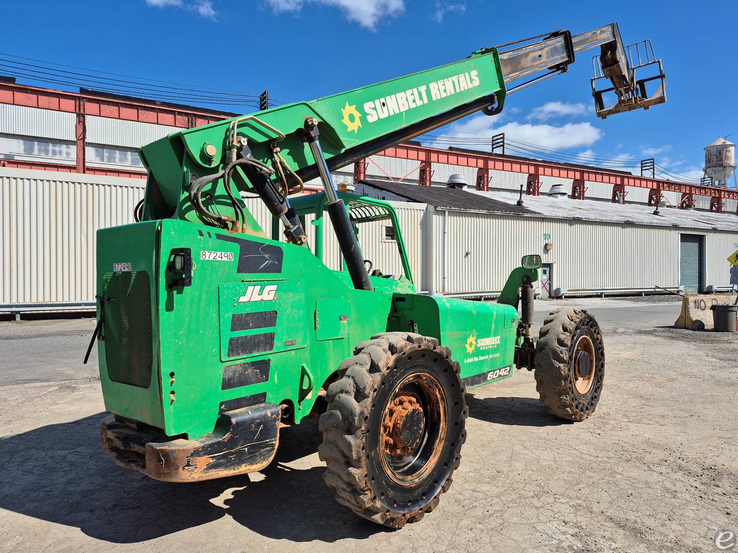 2016 JLG 6042