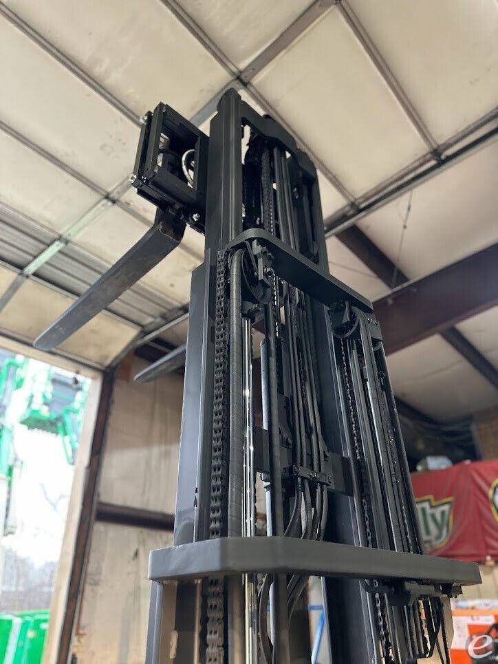 2014 Toyota 8FGCU25 Gasoline Forklift - 123Forklift