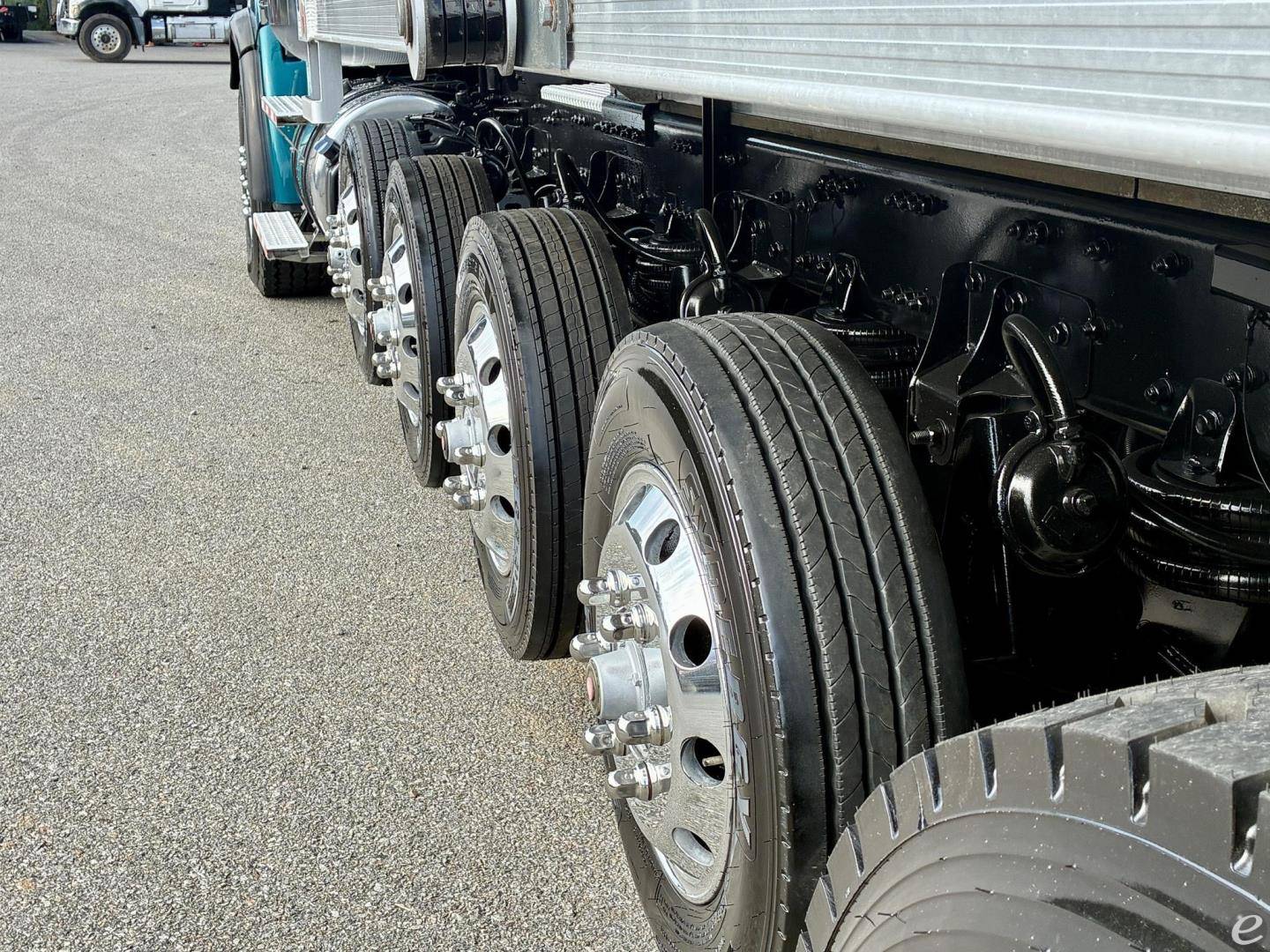 2023 Freightliner 122SD