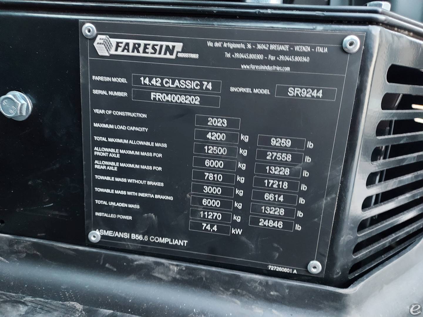 2023 Snorkel SR9244ECAC