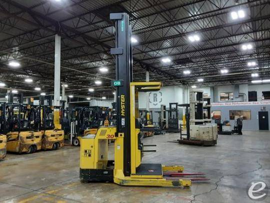 2017 Hyster R30XMA3 Electric Order Picker - 123Forklift