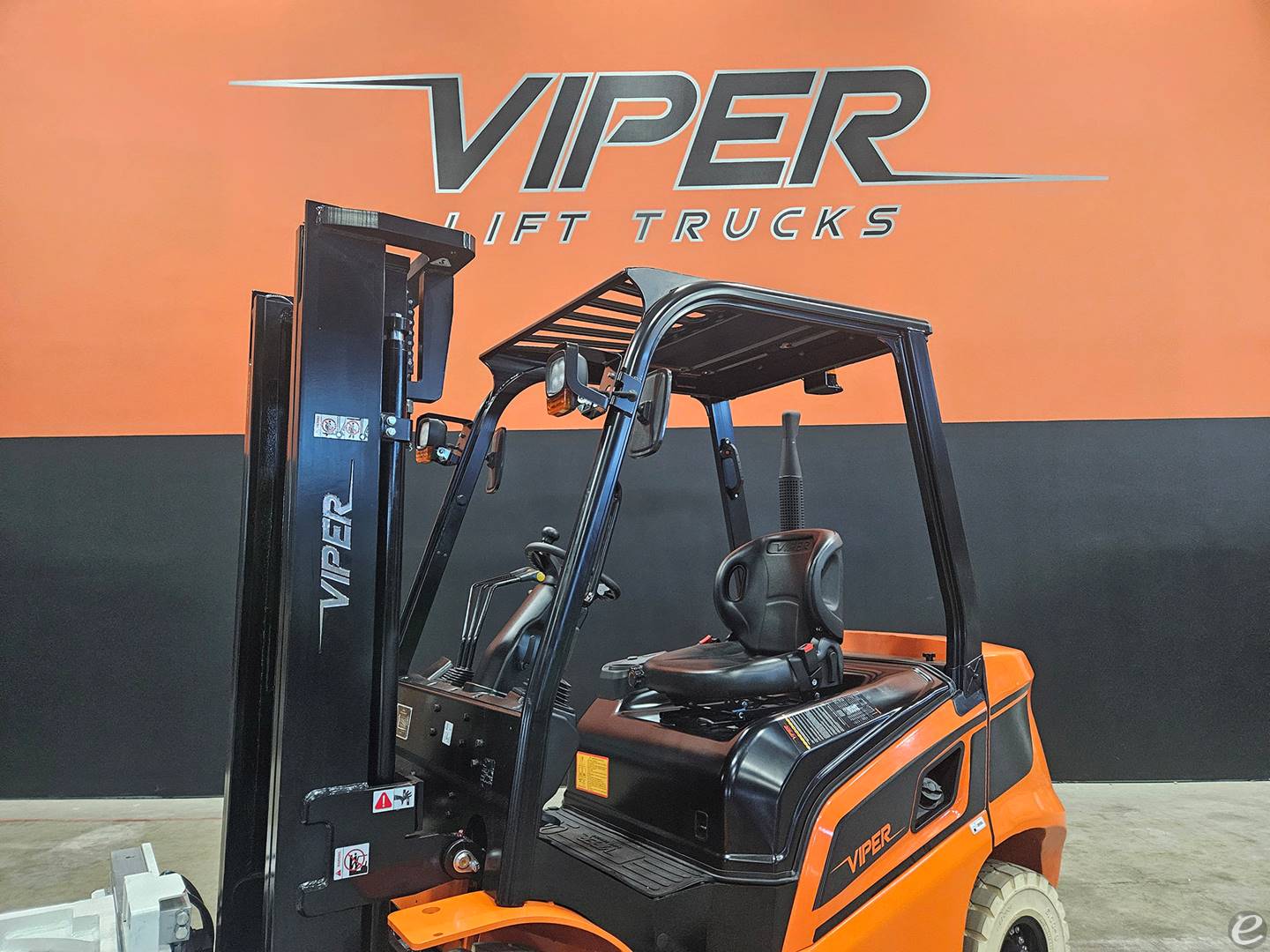 2026 Viper Lift Trucks FD25F CARTON CLAMP
