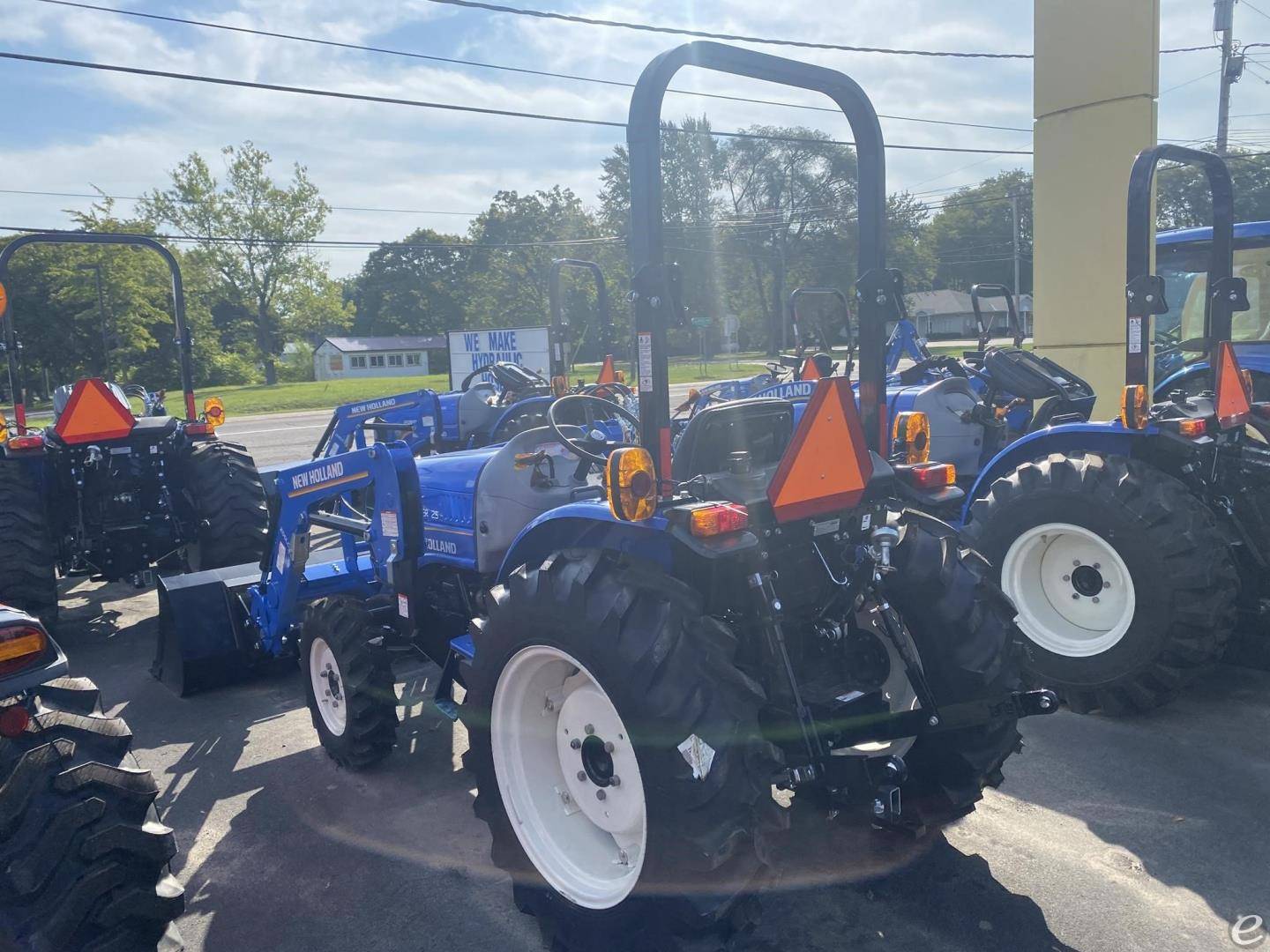 2025 New Holland WORKMASTER 25