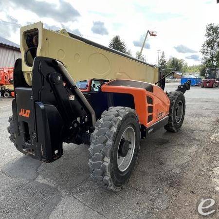2020 JLG 1055