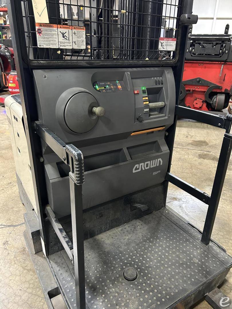 2021 Crown SP3520-30