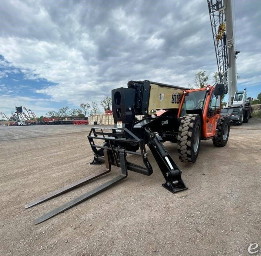 2022 JLG 1255
