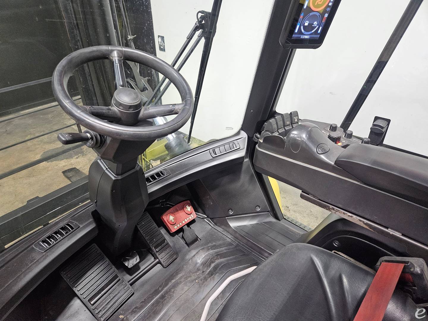 2022 Hyster H210XD