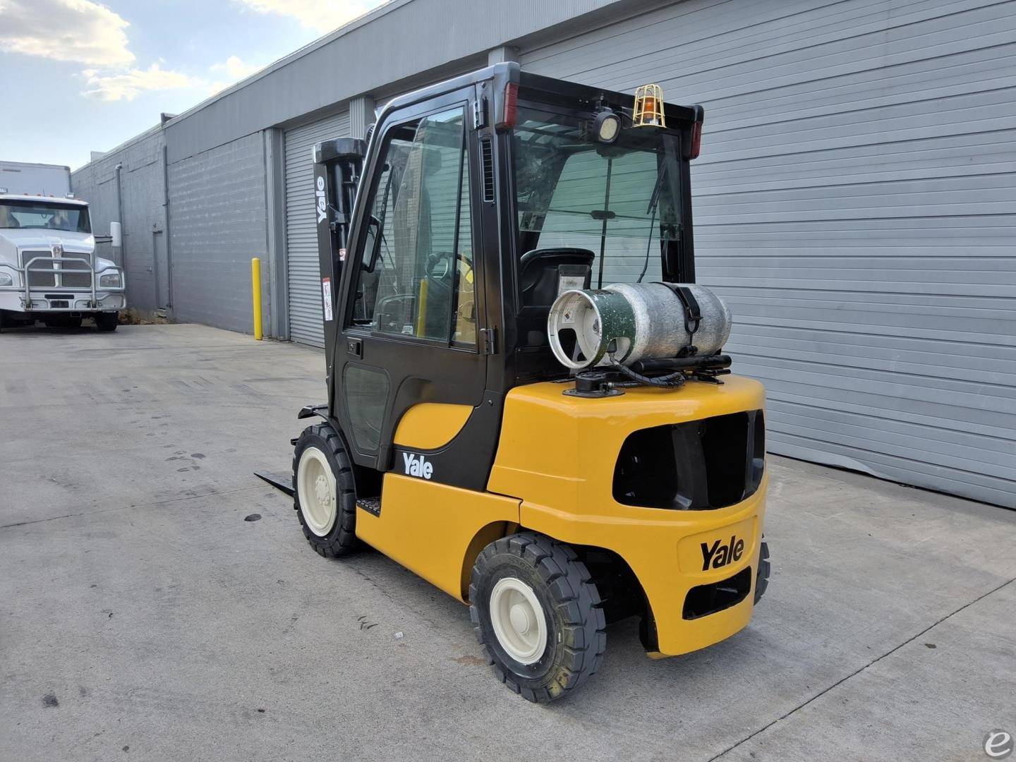 2016 Yale GLP050VX