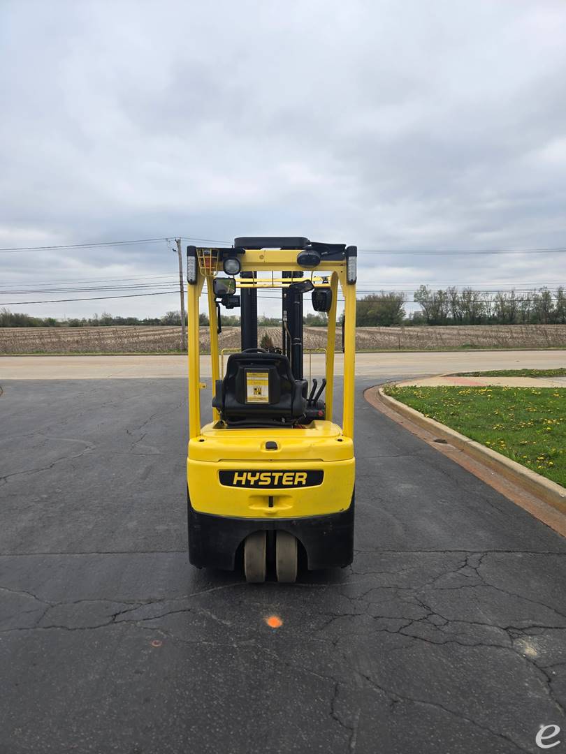 2017 Hyster J35XNT