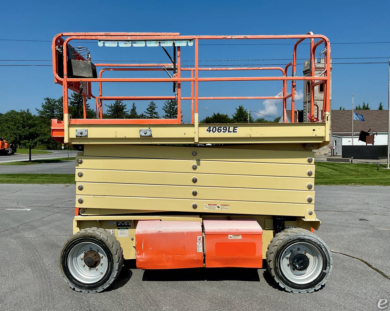 2017 JLG 4069LE