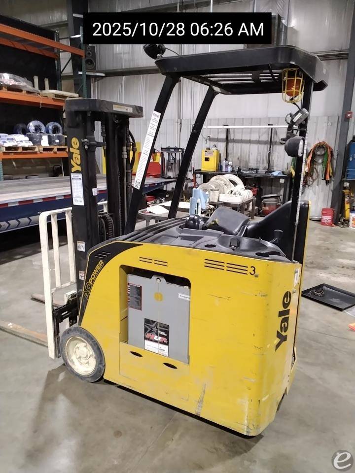 2019 Yale ESC040AD