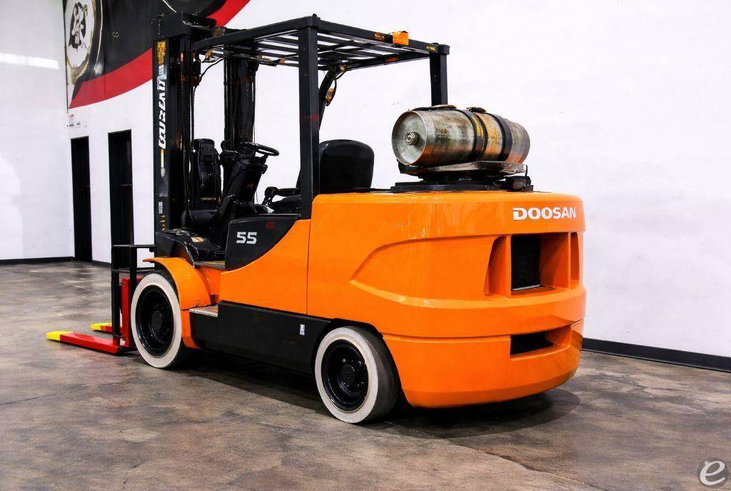2014 Doosan GC55C-5