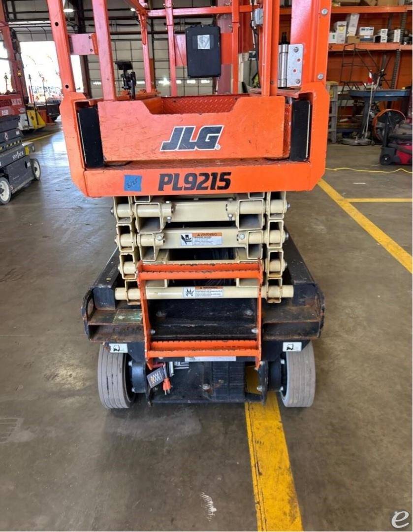 2021 JLG R1932i