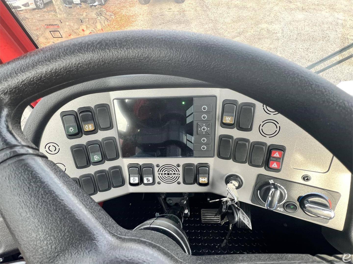 2023 Terberg YT223