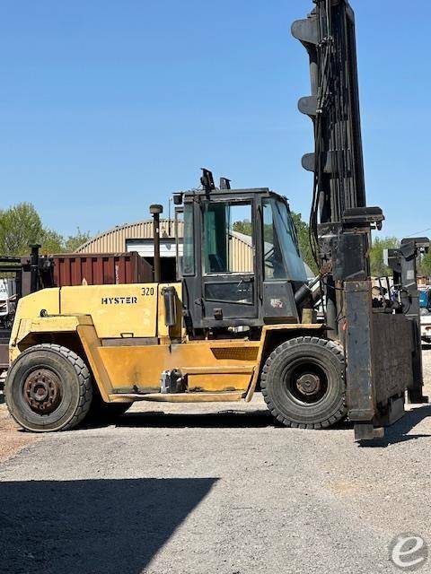 1993 Hyster H330XL