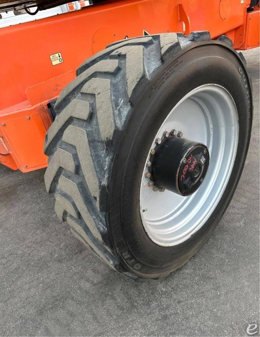 2015 JLG 1250AJP