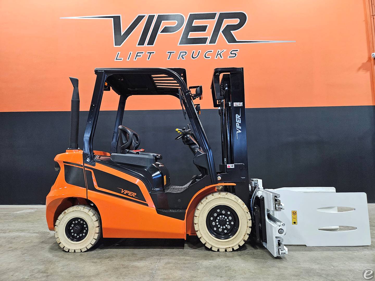 2026 Viper Lift Trucks FD25F CARTON CLAMP