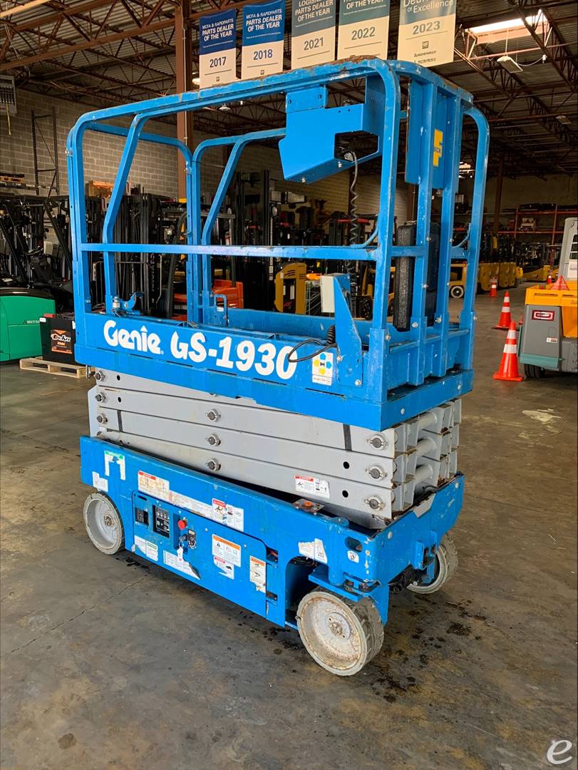 2018 Genie GS-1930