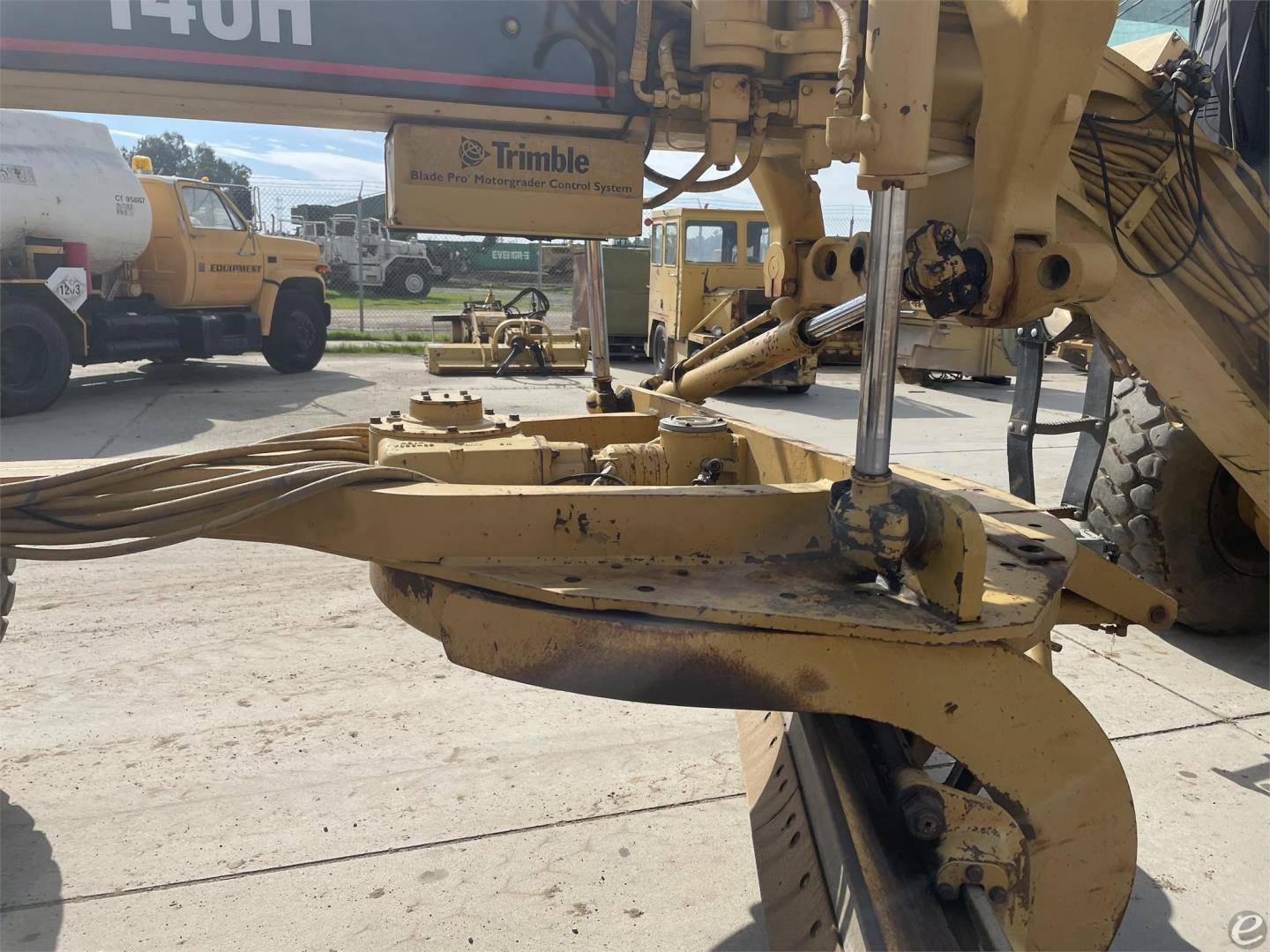 1996 Cat 140H