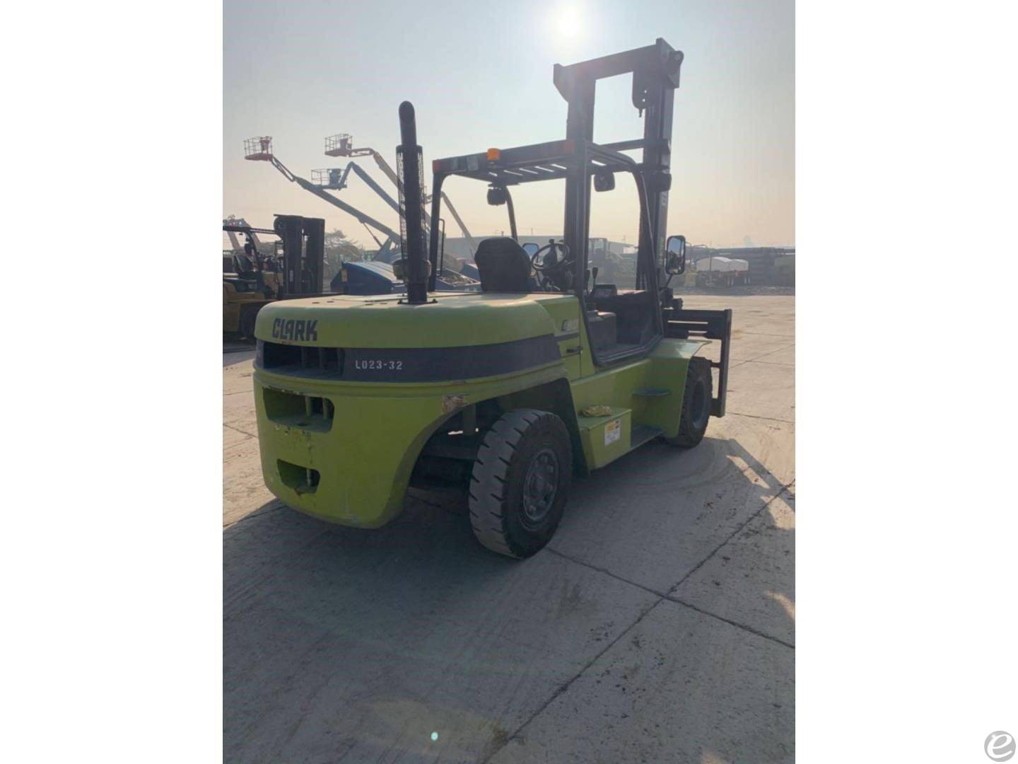 2024 Clark C80D