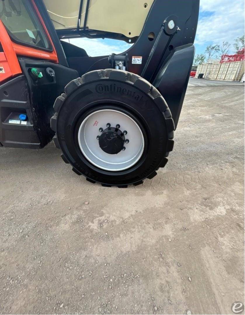2022 JLG 1255
