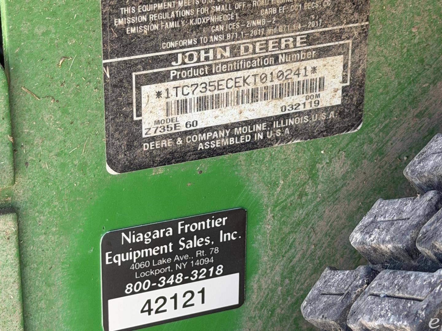 2019 John Deere Z735E
