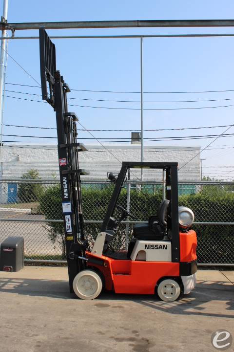 2004 Nissan CPJ01A15PV