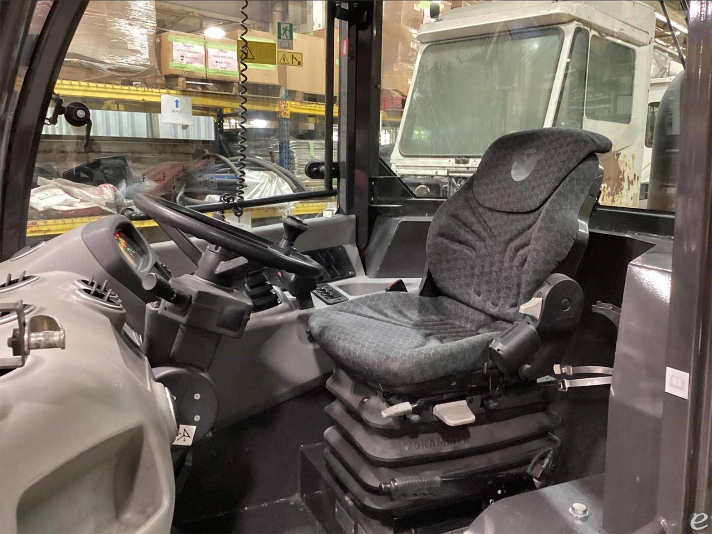 2021 Case 121F