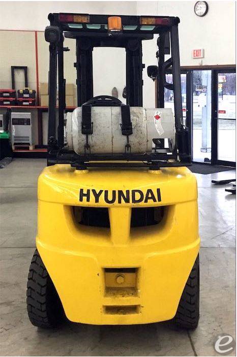 2017 Hyundai 30L-7A