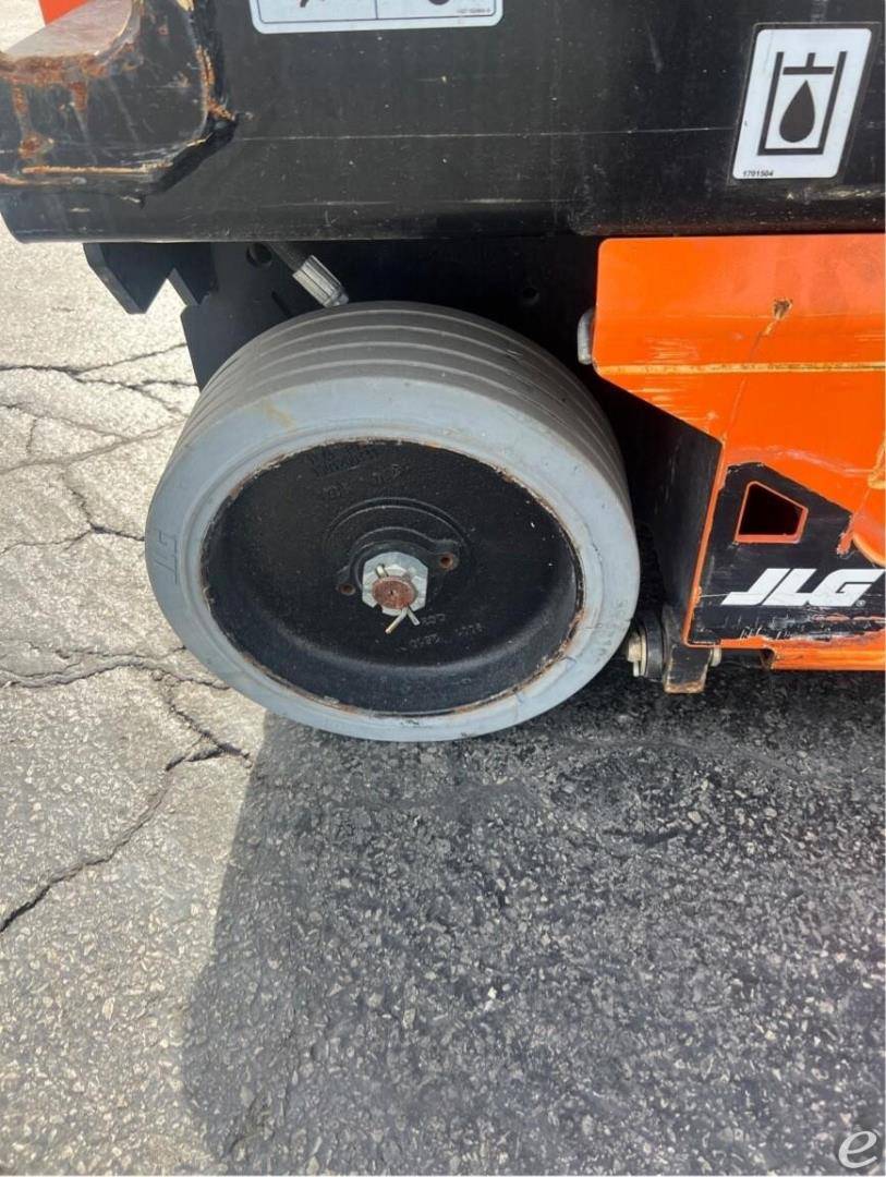 2021 JLG R1932i