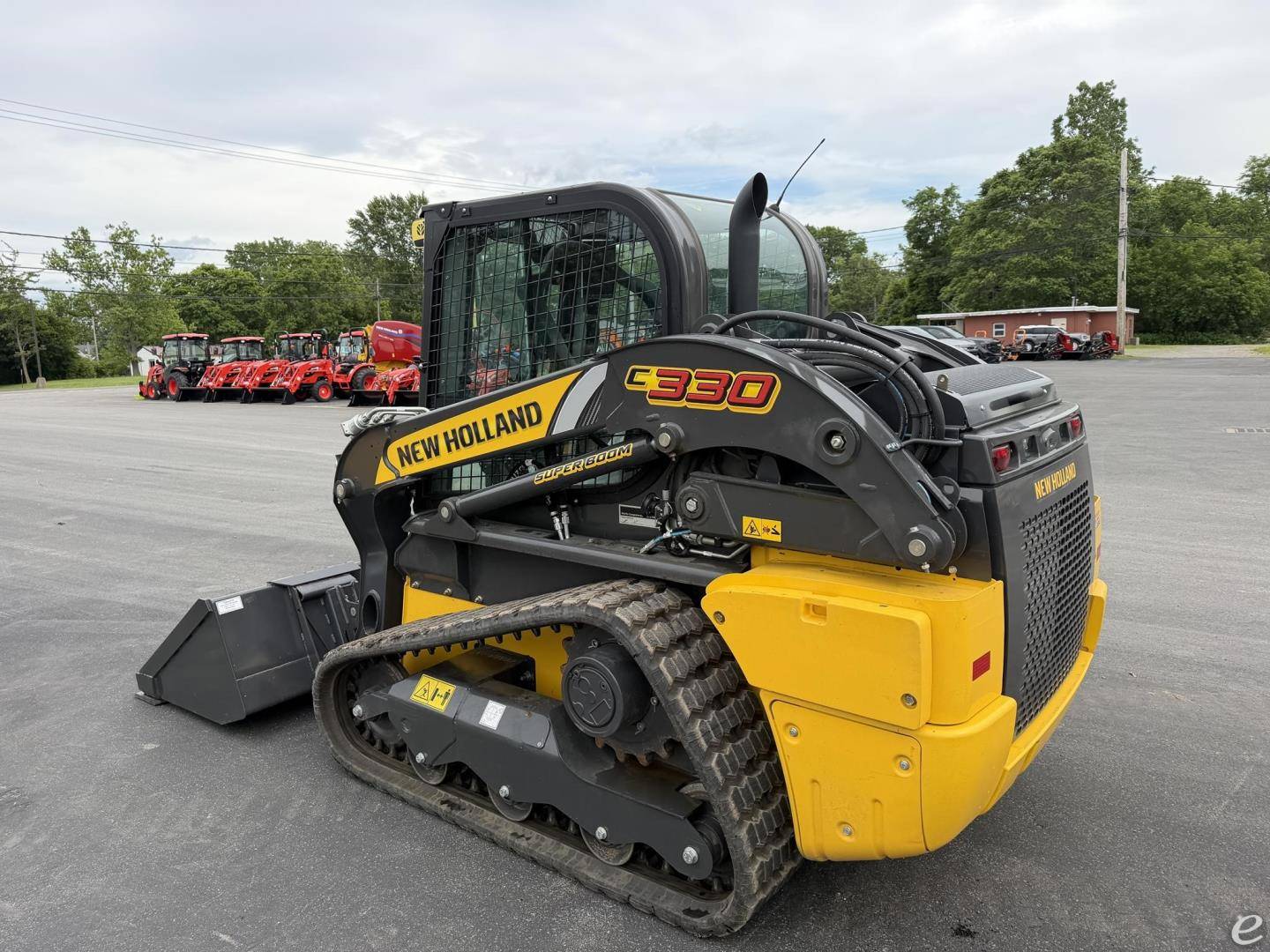 2025 New Holland C330