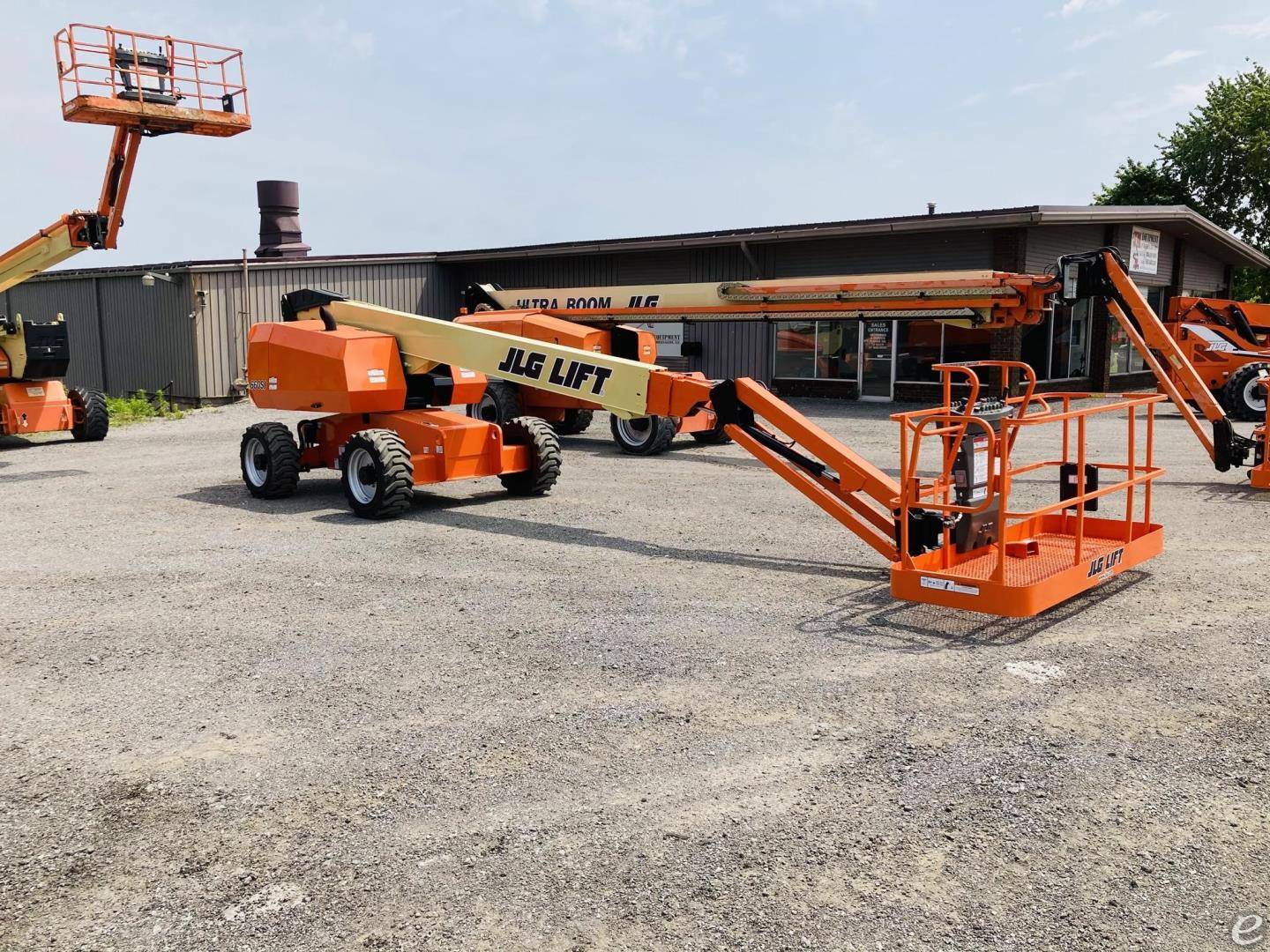 2011 JLG 660SJ