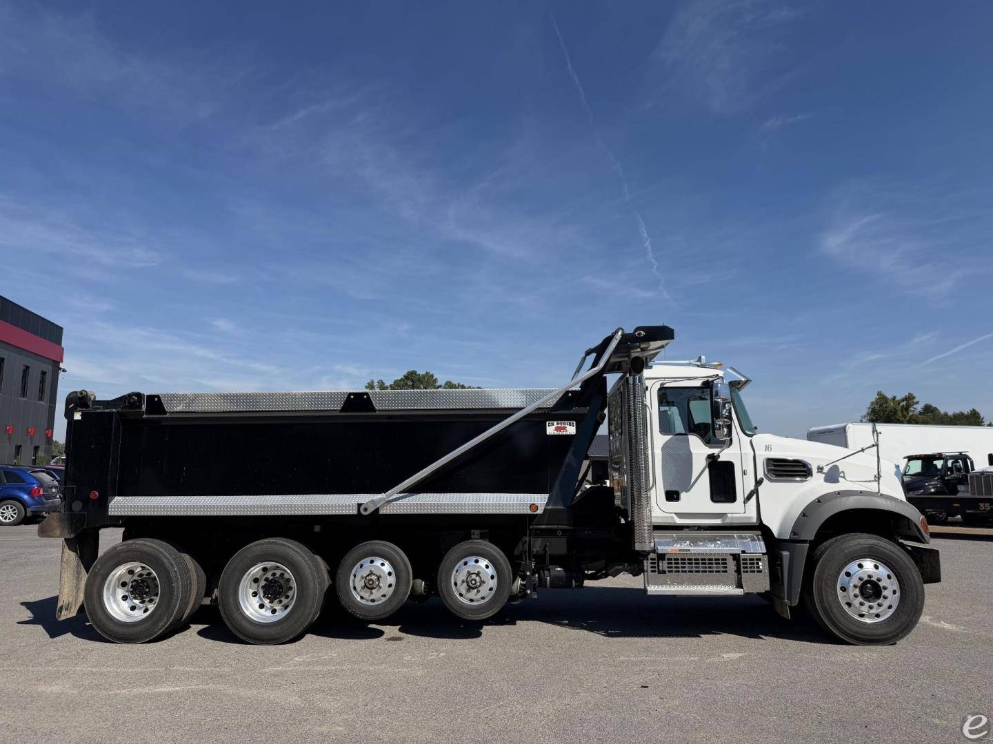2025 Mack GRANITE 64FR
