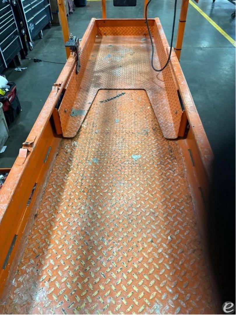 2021 JLG R1932i