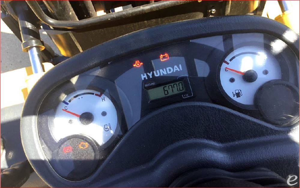 2017 Hyundai 33L-7A
