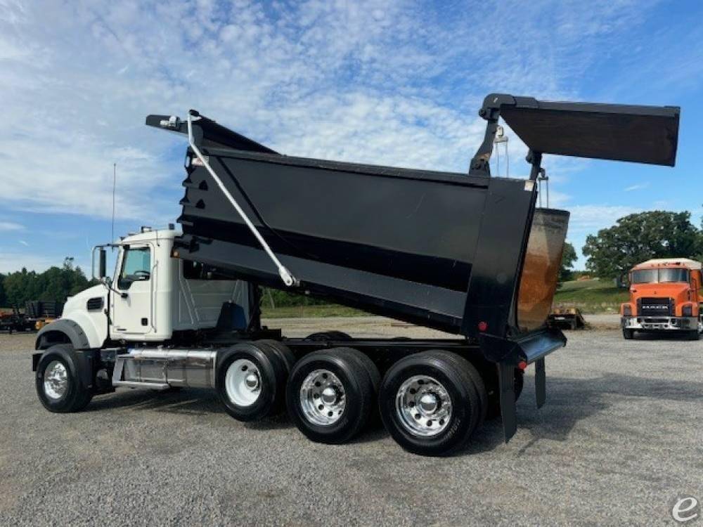 2024 Mack GRANITE 64FR