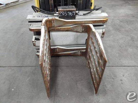2019 Cascade 70D43882R0