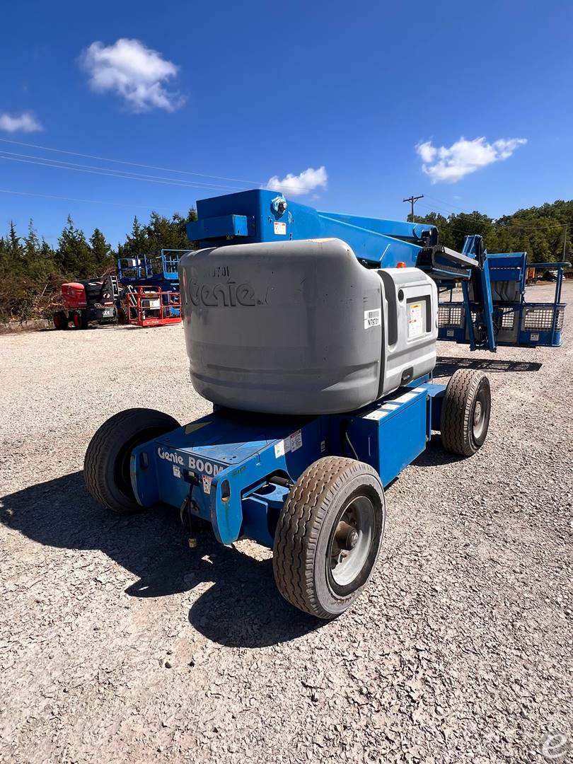 2013 Genie Z-45/25J