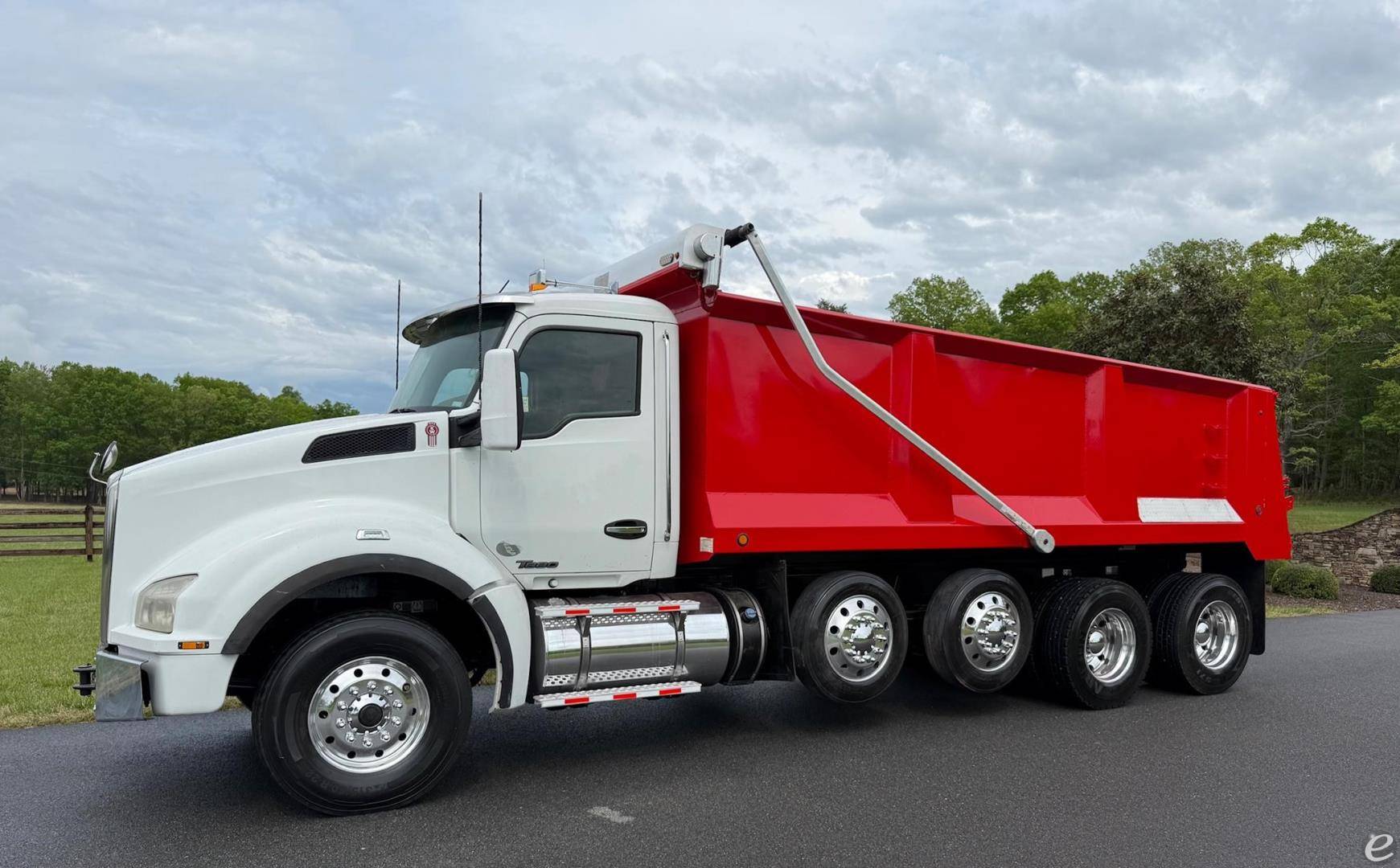 2019 Kenworth T880