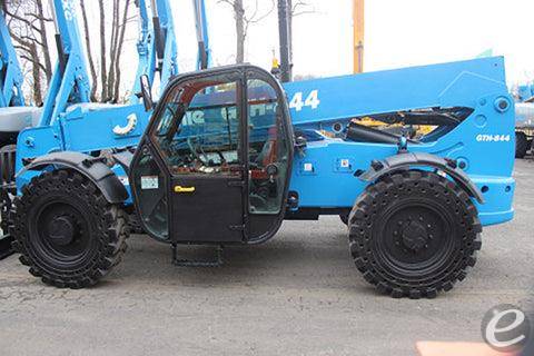2017 Genie GTH844