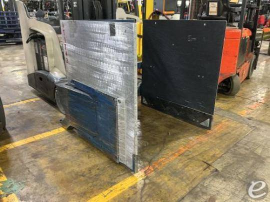 2021 Rightline LC35H-10-AP-3AC