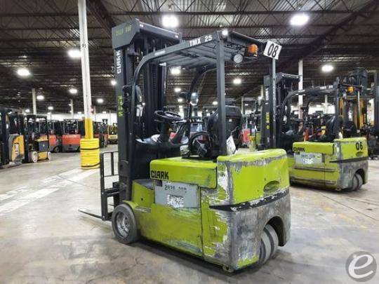2020 Clark TMX25